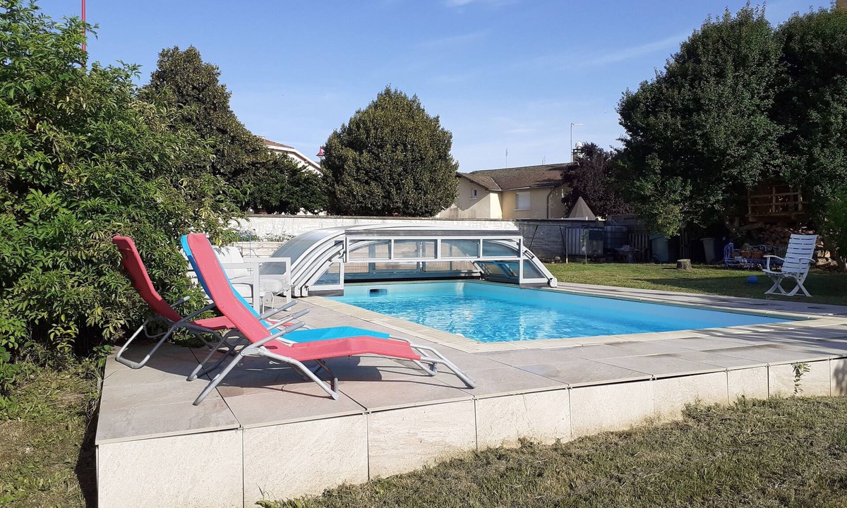 Saint-Pierre-la-Noaille House | Character house with large garden and barbecue, 1 bedroom