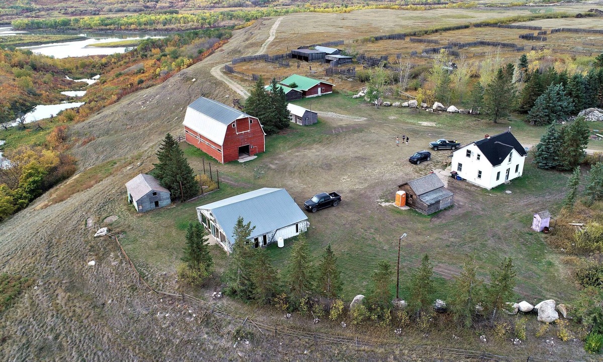 North Industrial House | Character farmhouse set in beautiful countryside