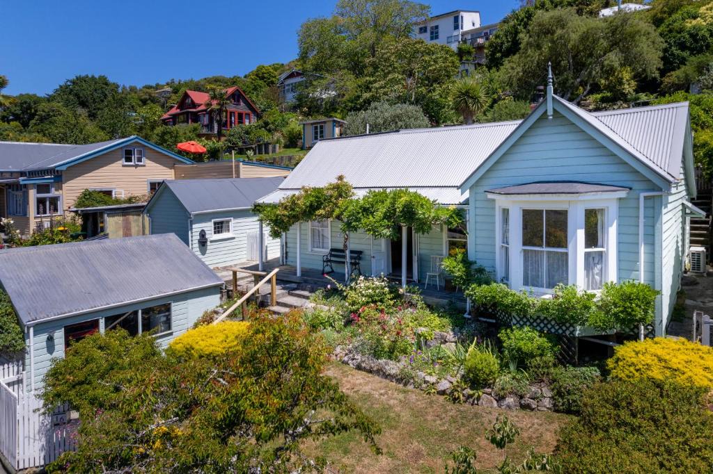 Stepneyville Villa | Character Home on Historic Nelson Street