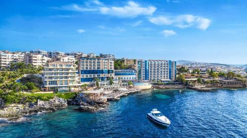 Kusadasi City Centre Hotel | Charisma De Luxe Hotel
