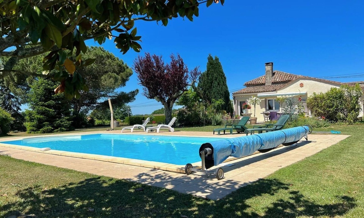 Saint-Quentin-de-Caplong House | Charming farmhouse with exclusive pool, enclosed garden and beautiful views