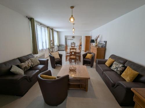 Boulay-les-Barres House | Charmant Gîte Familial près d'Orléans avec Jardin - FR-1-590-576