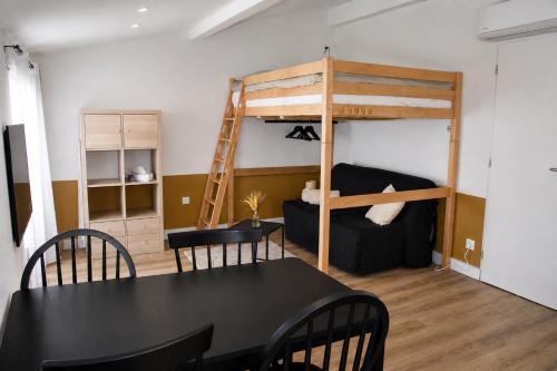Blaye Apartment | Charmant studio climatisé à 5 minutes de la citadelle de Blaye
