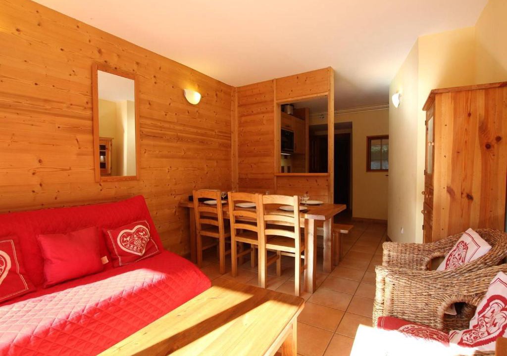 Chantemerle Apartment | Charmant T2 avec coin montagne, proche pistes et commerces, 6 couchages, terrasse, Serre Chevalier - FR-1-330E-104