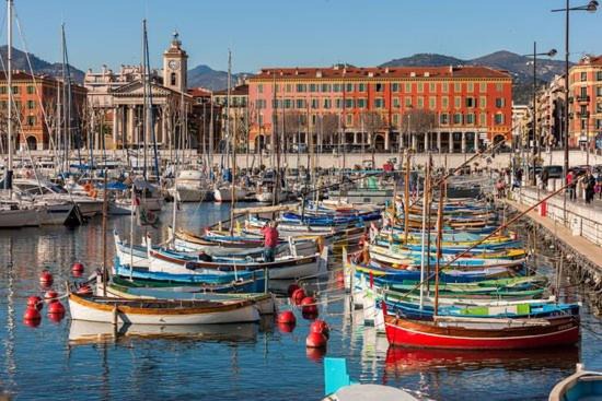 Quartier du Port Apartment | Charme Méditerranéen Votre pied à terre au Cœur du Port de Nice