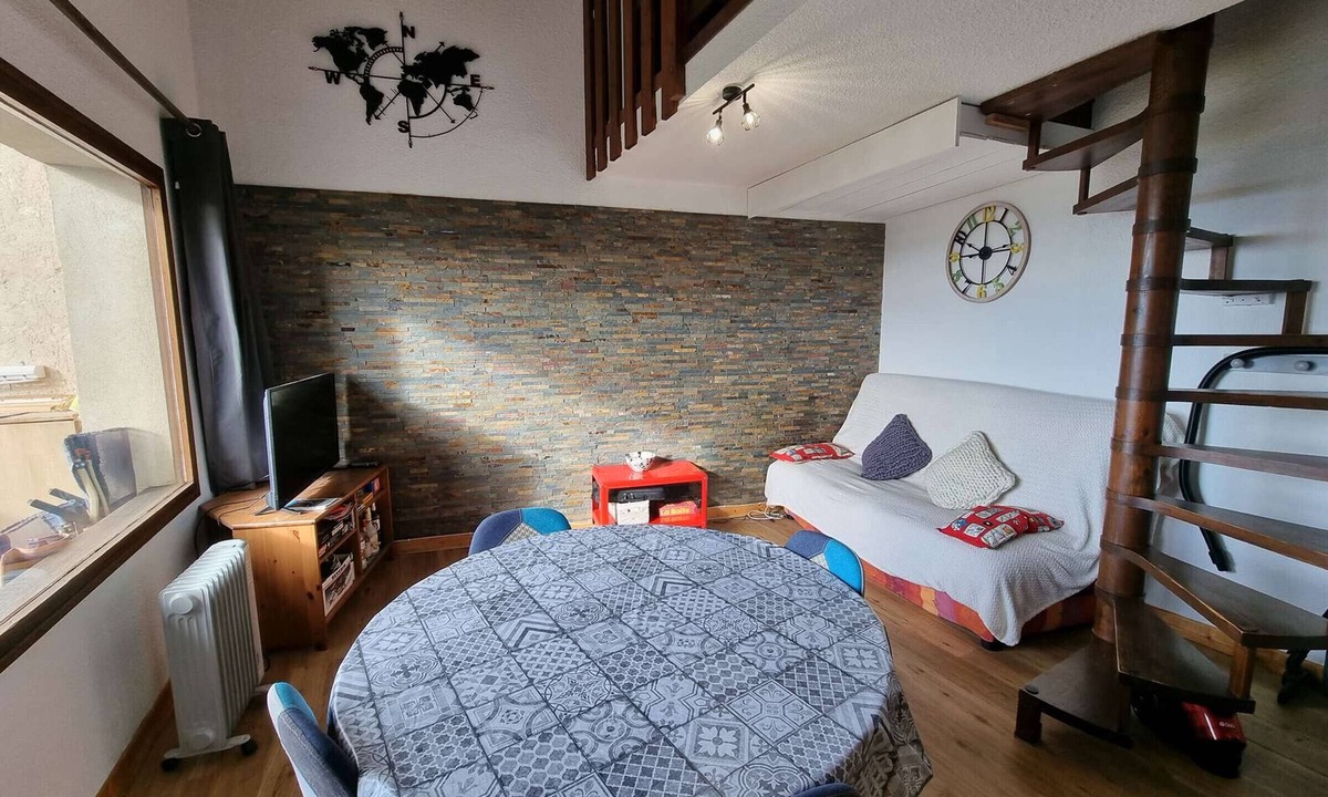 Saint-Michel-de-Chaillol Apartment | Charming Duplex at Slopes - 6 Pers, Wifi, Balcony, Washing Machine