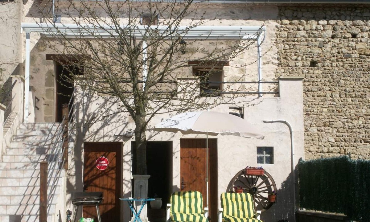 Saint-Germain-de-Salles Cottage | Charming cottage near the Sioule River with private garden