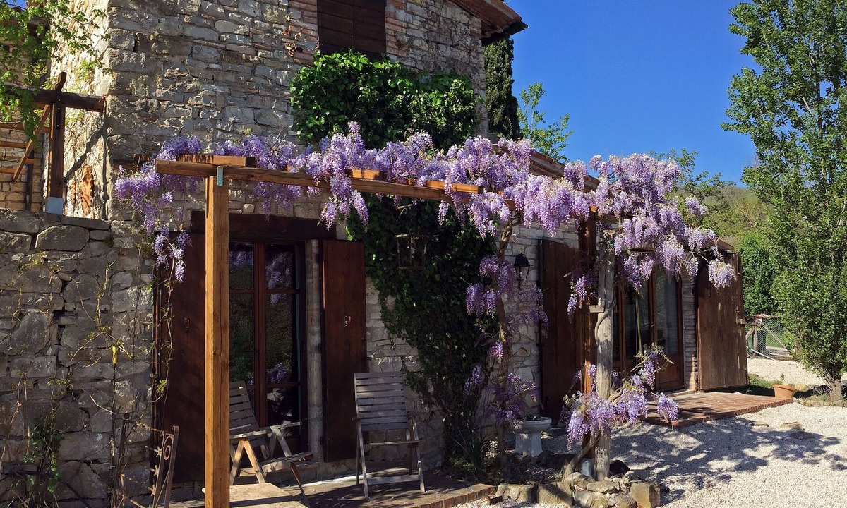 Monte Castello di Vibio Cottage | Charming house with private pool and stunning views on the Tiber valley