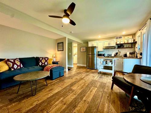 Somers Apartment | Charming 1 bedbath Suite in waterfront Cottage