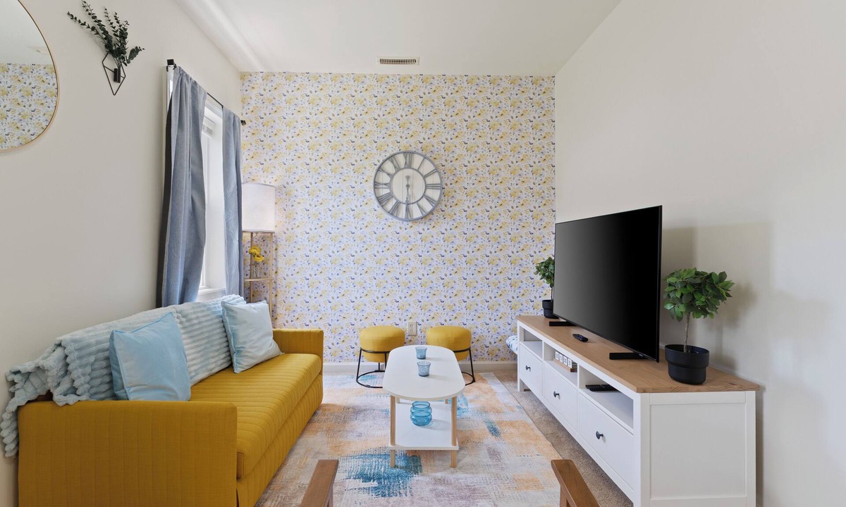Old Town Fredericksburg Apartment | Charming 1-bedroom apartment with WiFi and AC in Fredericksburg