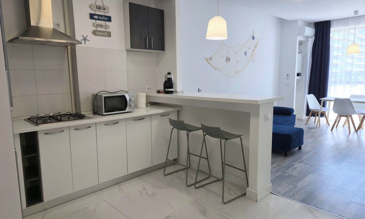 Mamaia-Sat Apartment | Charming 1-bedroom apartment in fantastic Mamaia-Sat Onix Blue with WiFi, AC