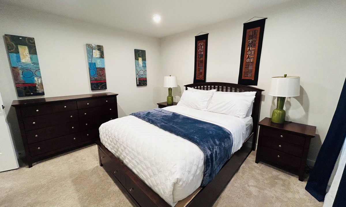 Churchville House | Charming 1-bedroom basement in enjoyable Aberdeen with WiFi, AC
