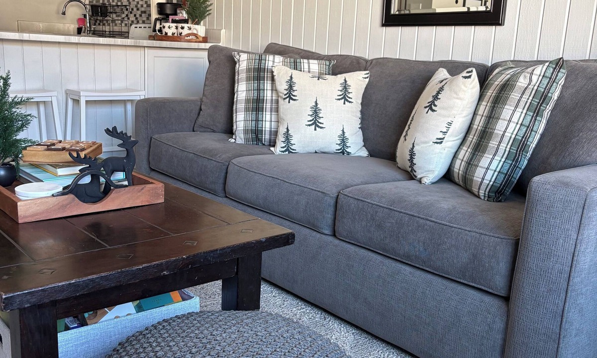 Brian Head Condo | Charming 1-bedroom Ski-in Ski-out condo in marvelous Brian Head, UT