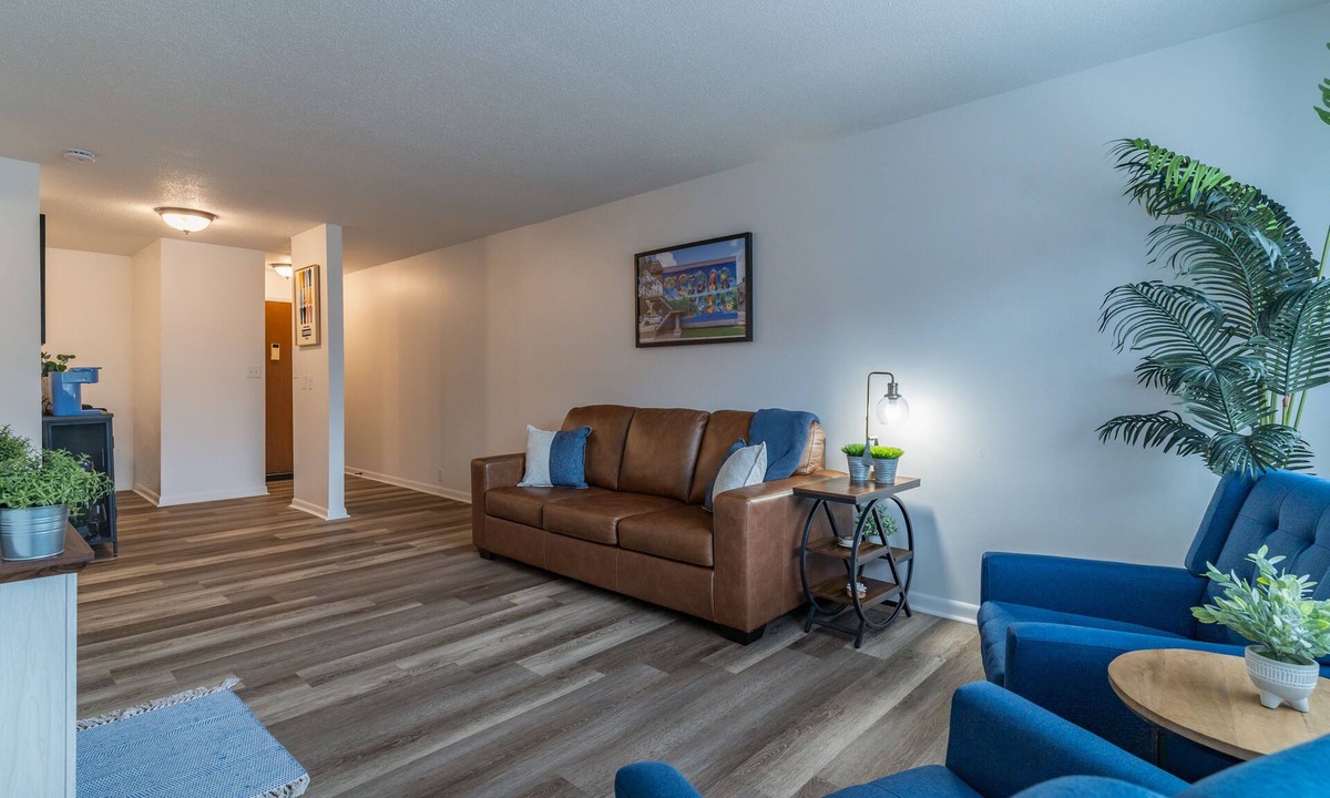 Cedar Falls Apartment | Charming 1-bedroom apartment in historic downtown Cedar Falls with AC.