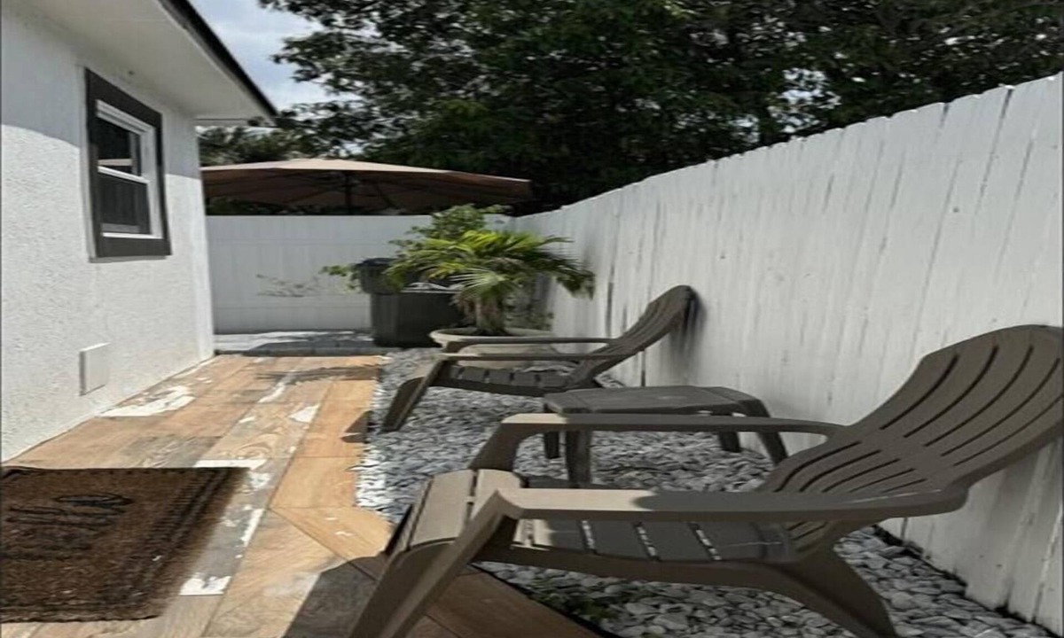 Delray Beach Apartment | Charming 1-bedroom house in terrific Delray Beach with AC