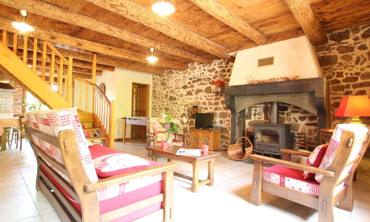 Aurec-sur-Loire Cottage | Charming 19th-Century Farmhouse near Loire Gorges, Cozy Interior, Baby Equipment, Optional Services