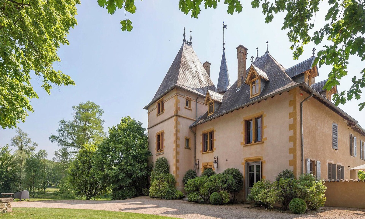 Regnie-Durette Other | Charming 19th century Chateau in the heart of Beaujolais