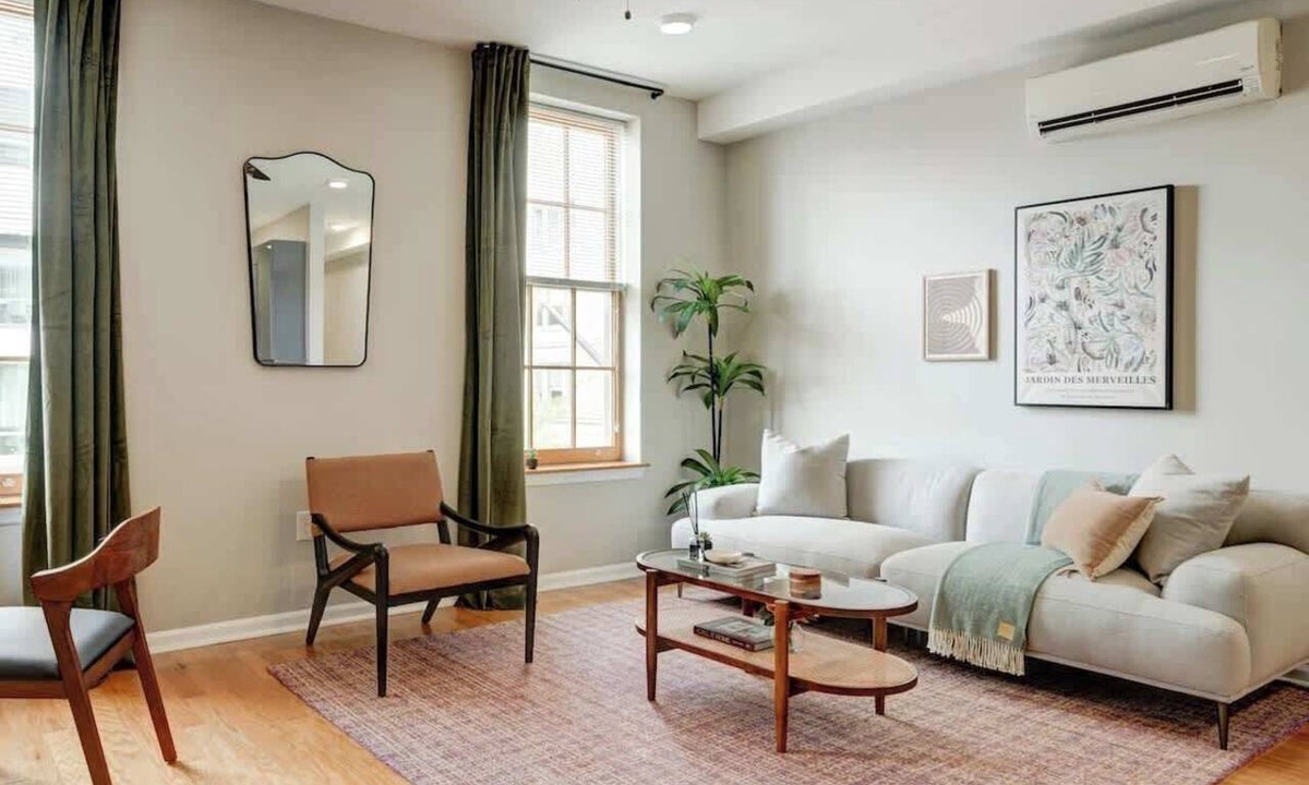 Rittenhouse Row Apartment | Charming 1BDR With King Bed in Rittenhouse Square