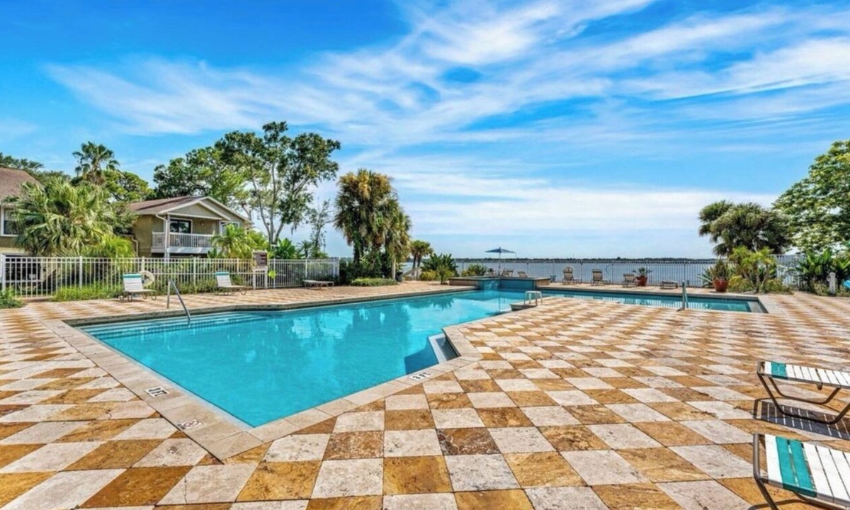Merritt Island Condo | Charming 2-bd, 2-bath condo in gated community, dm for discount for 90 days +