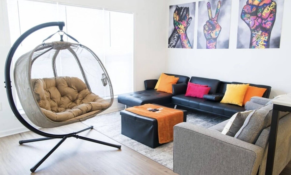 Atlanta Apartment | Charming 2 bed/2 bath with pool and gym!