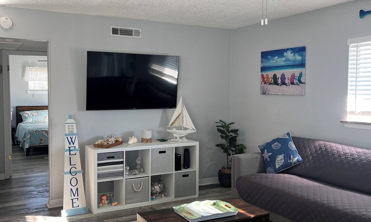 New Smyrna Beach Condo | Charming 2-bedroom condo with WiFi, AC in gorgeous New Smyrna Beach