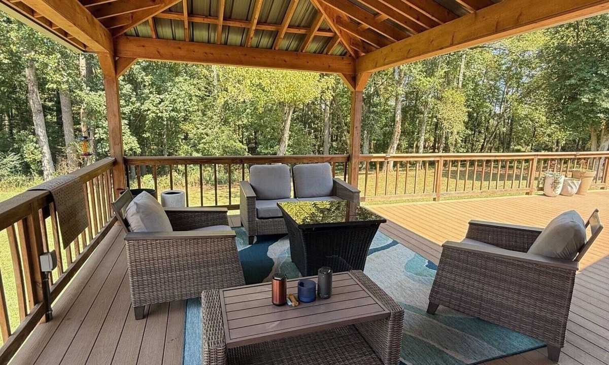 Delta House | Charming 2-bedroom, 2 bath home near hunting and outdoor adventure.