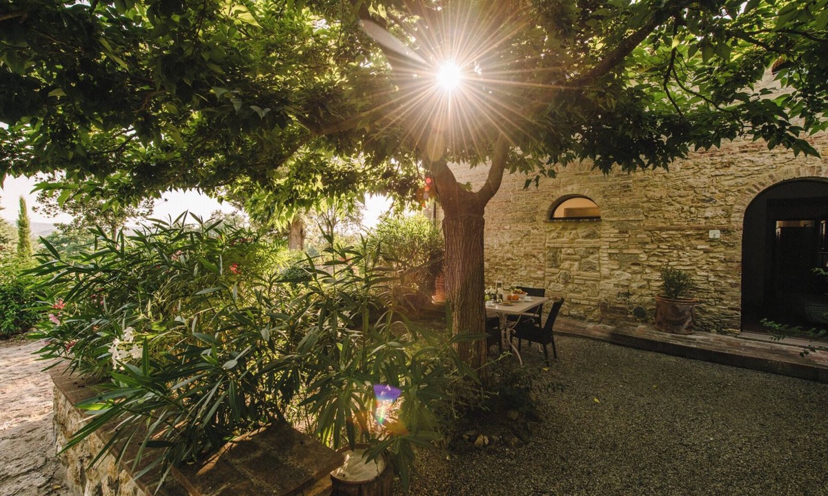 Capannoli Apartment | Charming 2-bedroom apartment with AC and fitness room in Capannoli