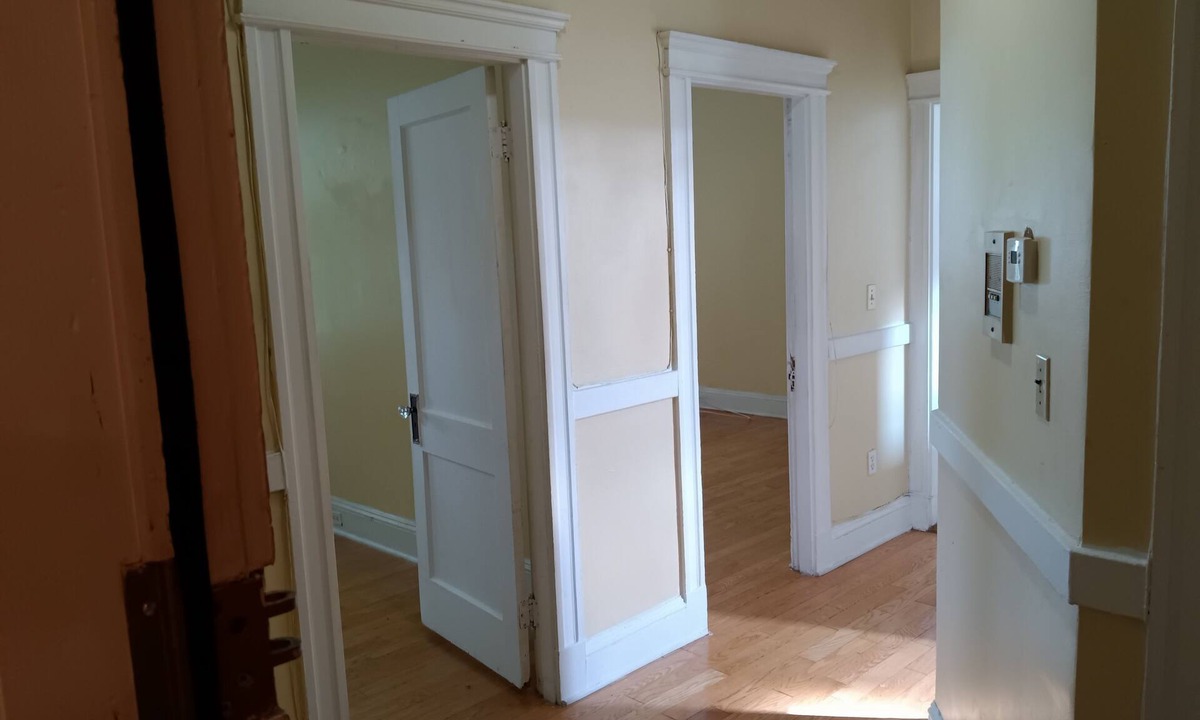 Commonwealth Apartment | Charming 2-bedroom apartment in Cleveland Circle Boston, Near BC, BU