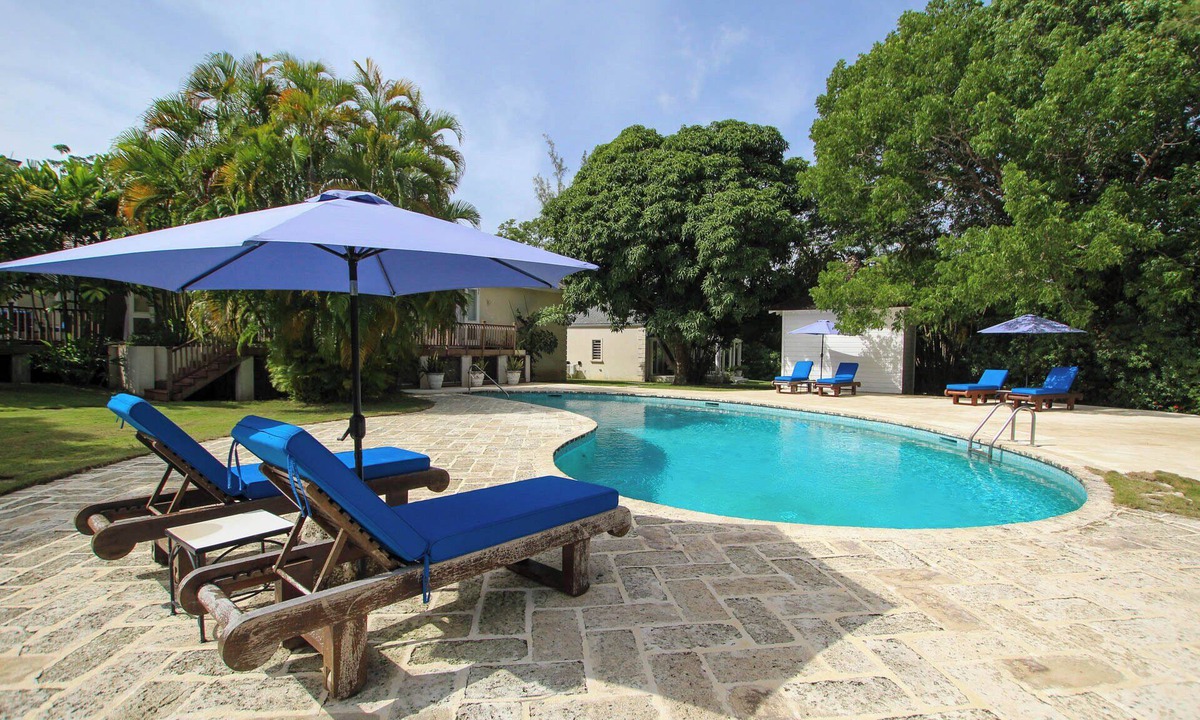 Sandy Lane House | Charming 2-Bedroom Sandy Lane Cottage with Pool & Gardens - Karel's Cottage