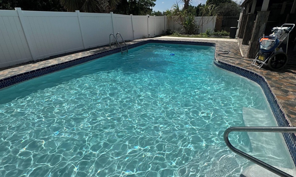 Northwest Orlando Bed & Breakfast | Charming 2-bedroom bed & breakfast in beautiful Orlando with WiFi, AC