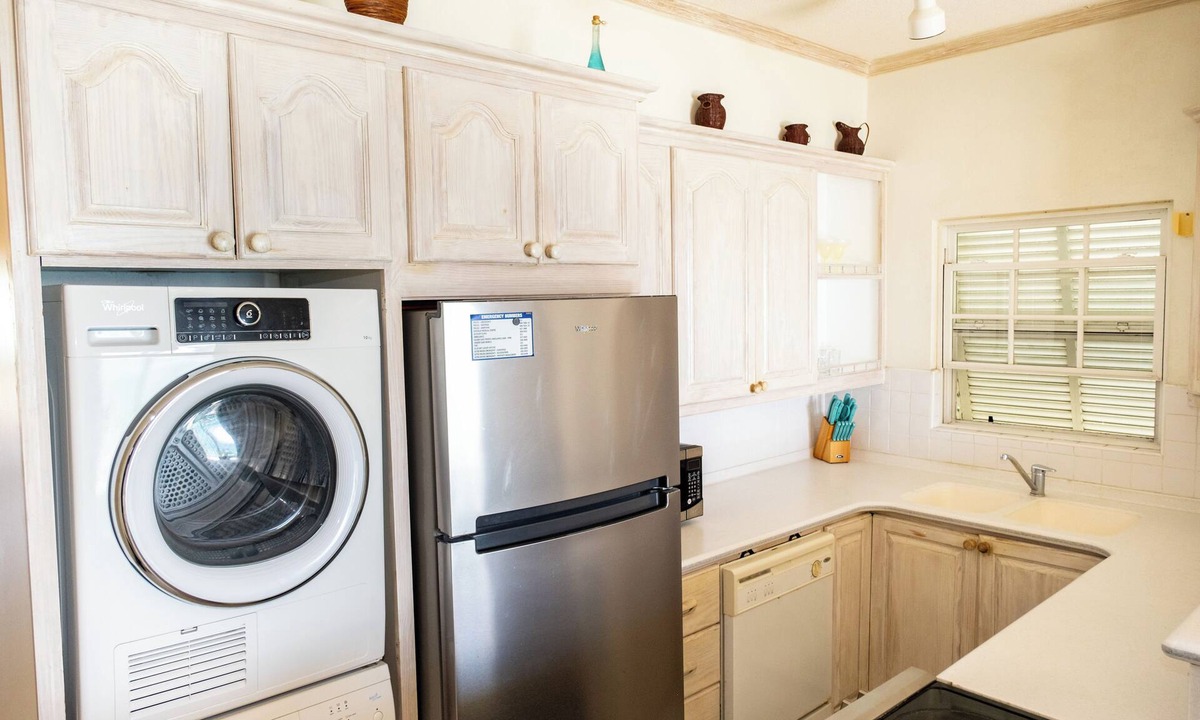 Rendezvous Condo | Charming 2-bedroom condo, with WiFi, AC & uninterrupted sea views in Bridgetown