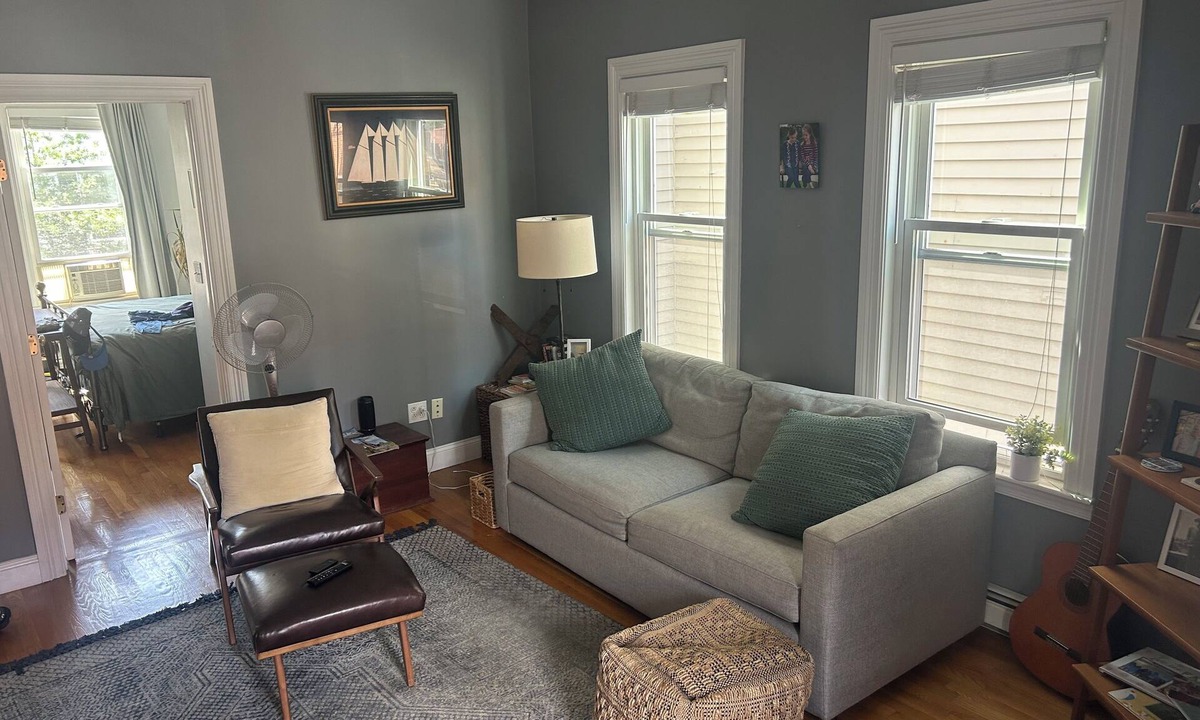 Thompson Square - Bunker Hill Condo | Charming 2-bedroom condo with WiFi, AC in fabulous historic Charlestown
