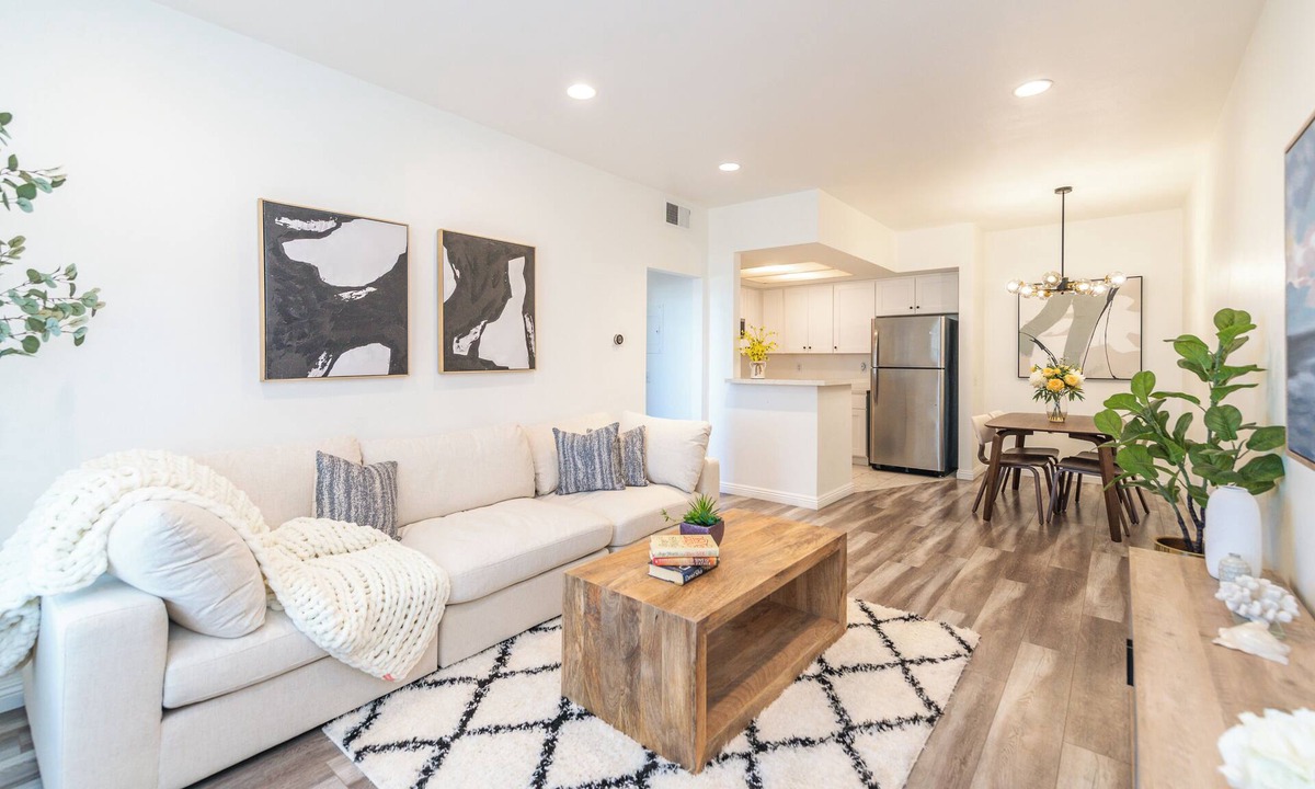 Westpark Condo | Charming 2-bedroom condo with WiFi, AC in nice Irvine
