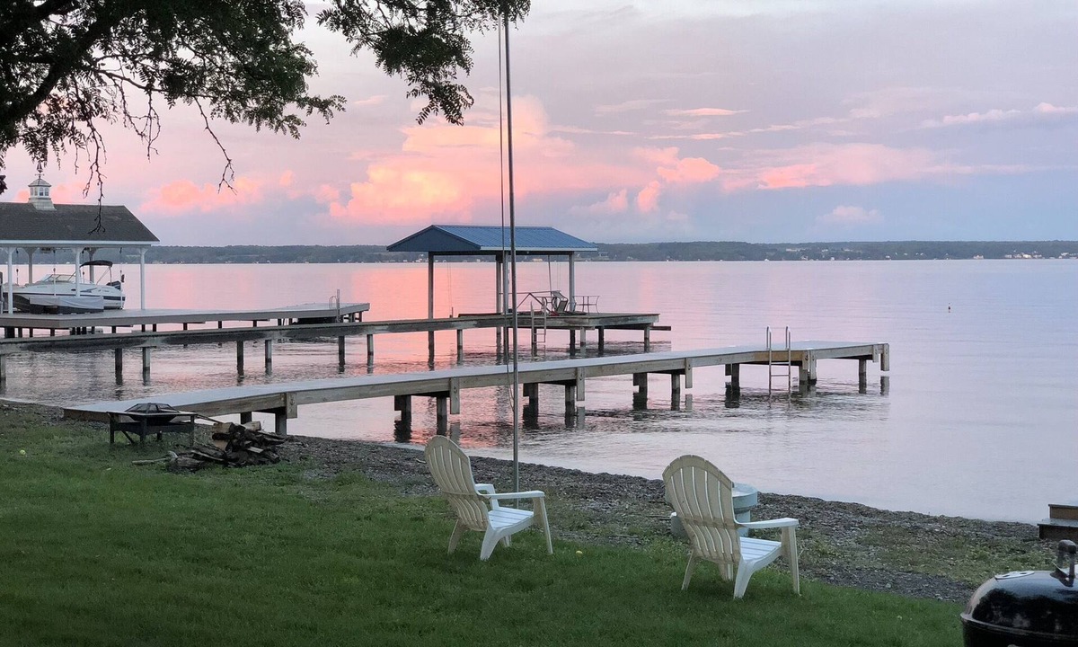 Town of Benton Cottage | Charming 2-bedroom cottage on Seneca Lake, with WiFi, AC, level beach frontage