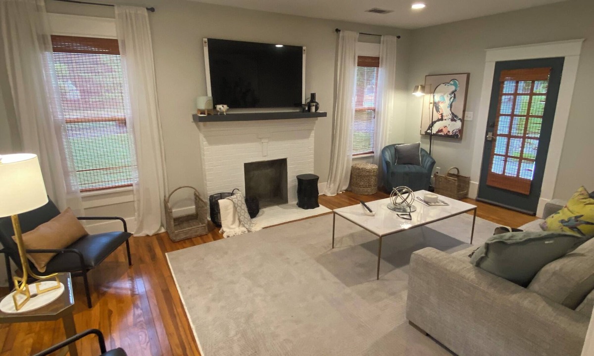 Tupelo Cottage | Charming 2-bedroom cottage in Tupelo with WiFi and AC