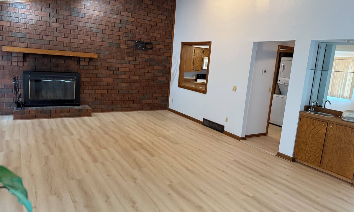 Meyers Lake House | Charming 2-bedroom house with WiFi, AC in fabulous Canton