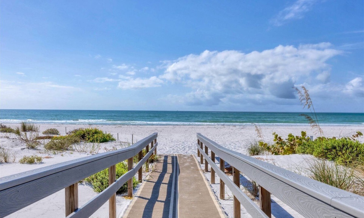 Boca Grande Condo | Charming 2 Bedroom Sea Oats - 237 in Boca Grande, perfect for a relaxing getaway.
