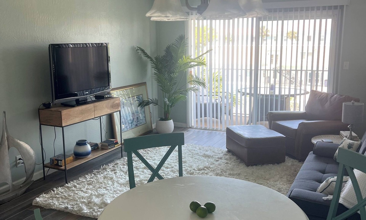 Ocean Side Village Condo | Charming 2 bedroom BeachClub condo in Indialantic. Includes washer/dryer in unit