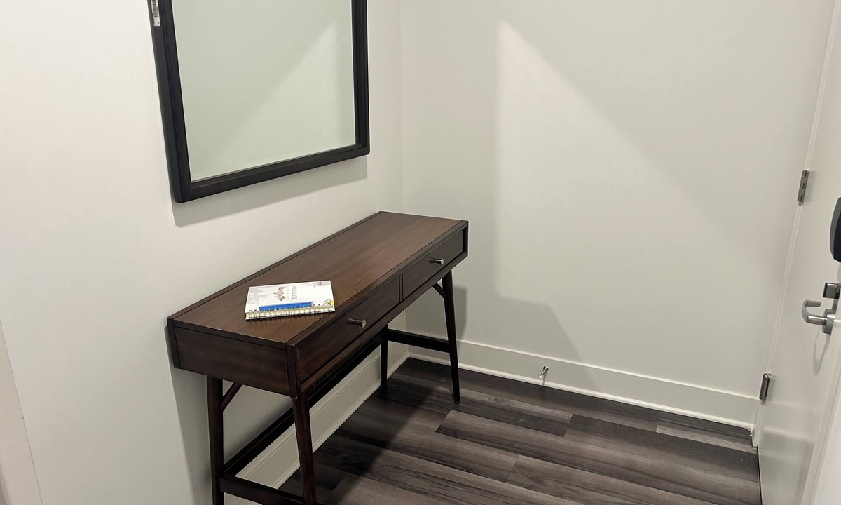 Downtown Indianapolis Apartment | Charming 2-bedroom apartment in Indianapolis with AC, WiFi, fitness room