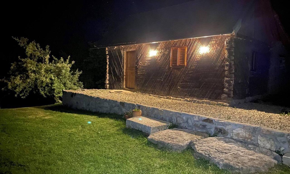 Carasova Cottage | Charming 2bed Cottage in Carasova, Banat Mountains