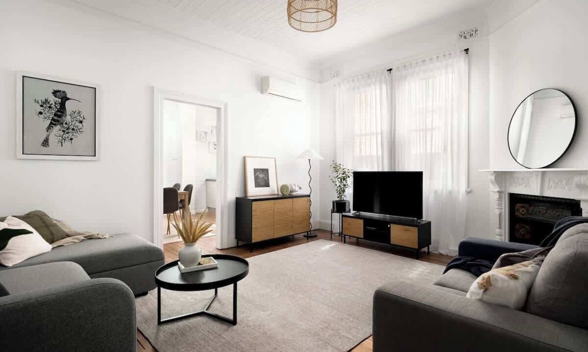 Hamilton House | Charming 2Bed Home Near Cafés & Racecourse