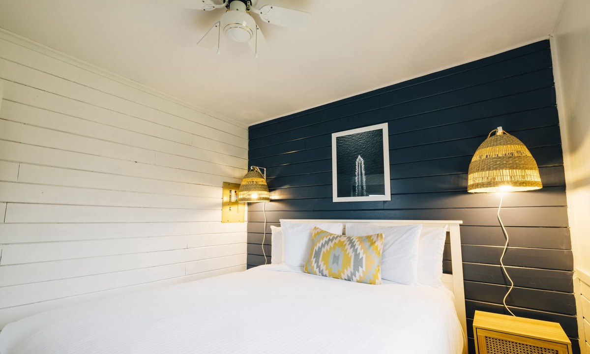 Cavendish Cabin | Charming 2BR Cottage near Cavendish Beach Music Fest, Private Lot, All Amenities