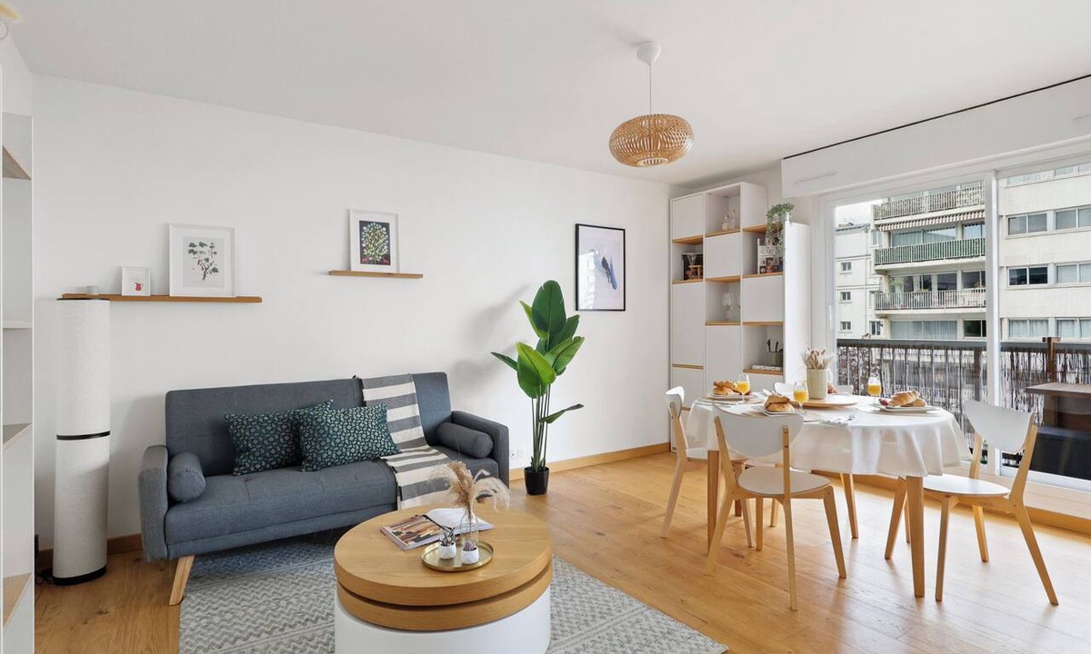 15th Arrondissement Apartment | Charming 2BR Flat Near Eiffel Tower & Invalides