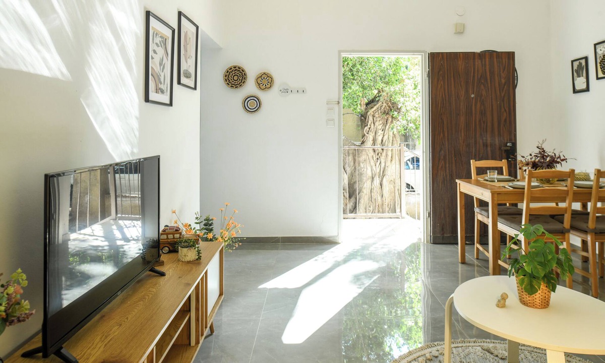 Haifa Apartment | Charming 2BR in Haifa by Sea N' Rent