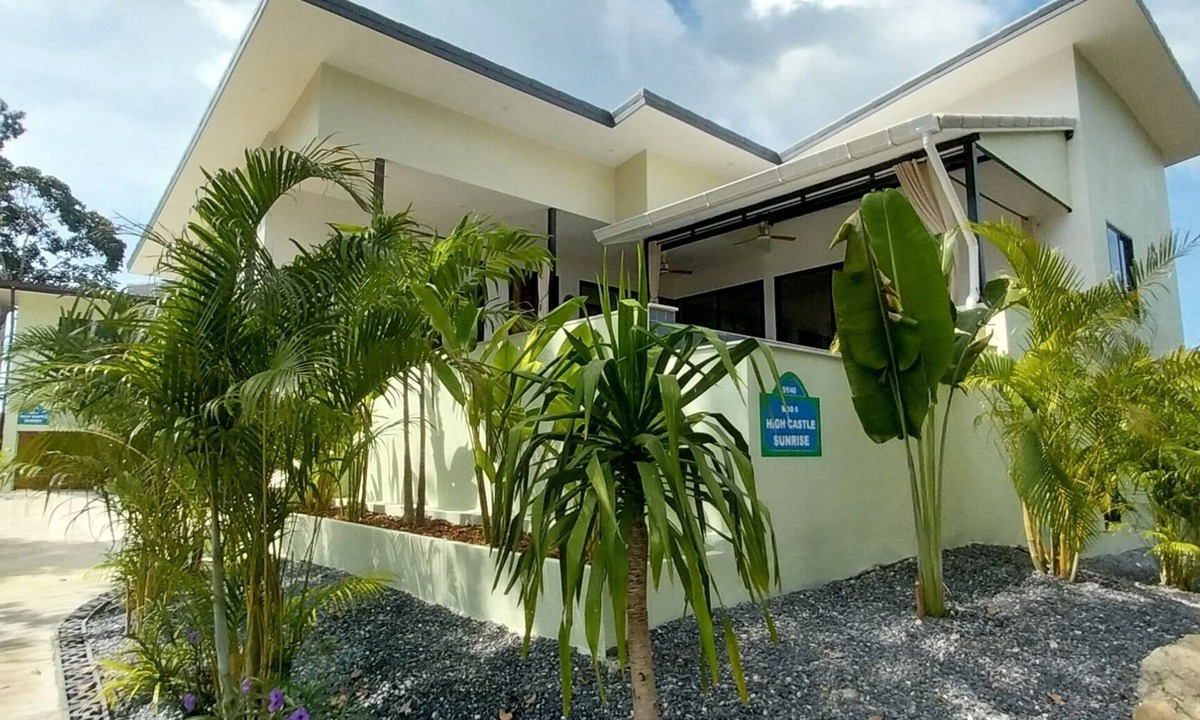 Ko Pha-ngan Villa | Charming 3-bed/2-bath pool water view villa; WiFi, AC in Hin Kong; 30+ days only