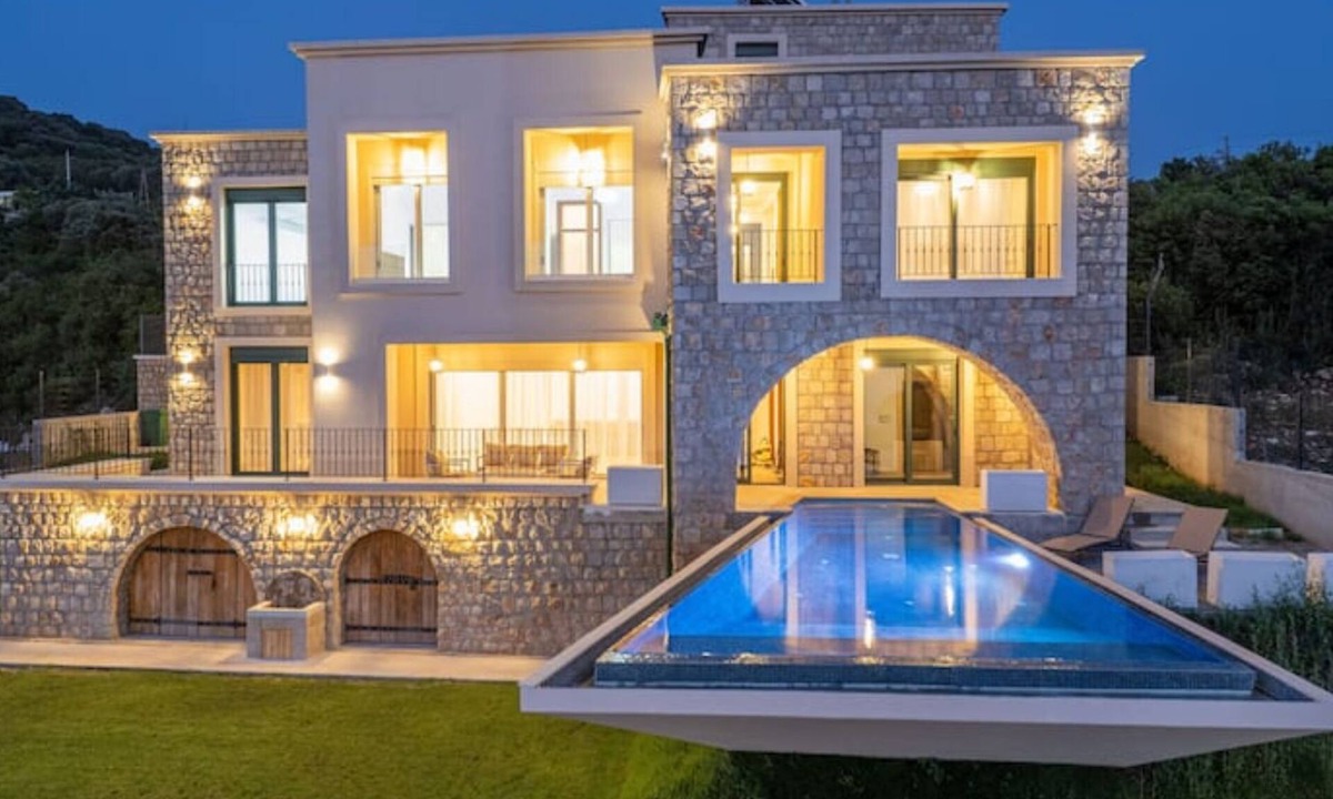 Kunje Villa | Charming 3-bedroom villa with WiFi, AC in quaint Bar Municipality