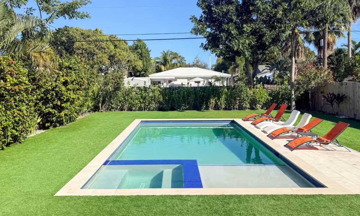 Lake Worth House | Charming 3-bedroom house with Heated Pool in Lake Worth Beach