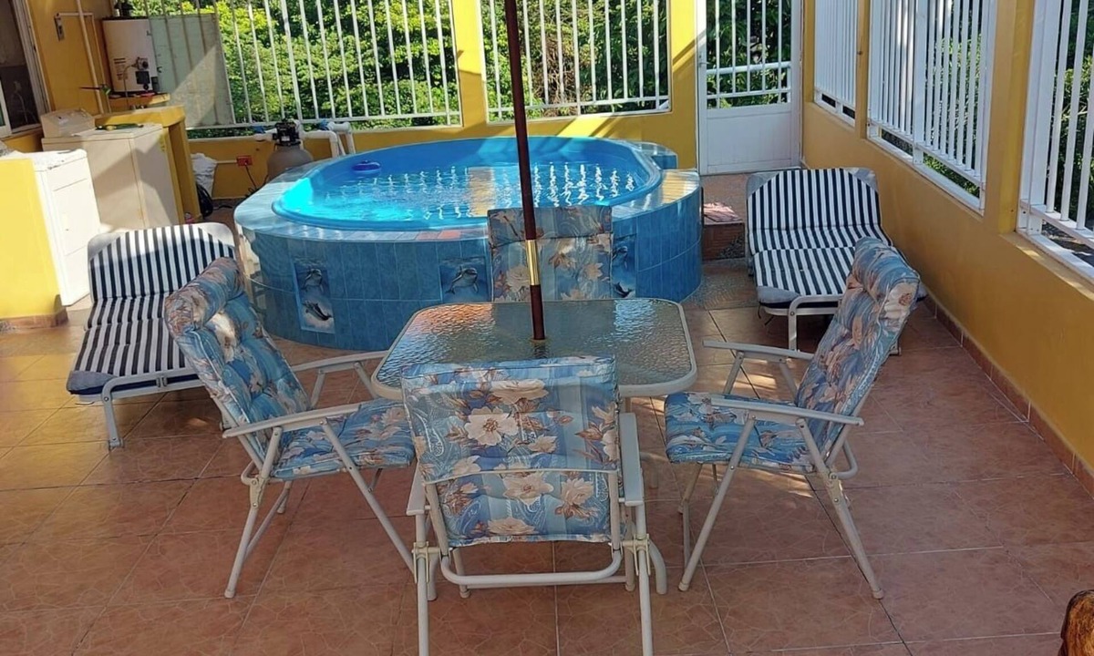 Ursulo Galvan House | Charming 3-bedroom house with WiFi and AC in lovely Chalahuite FINCA MIROSLAVA