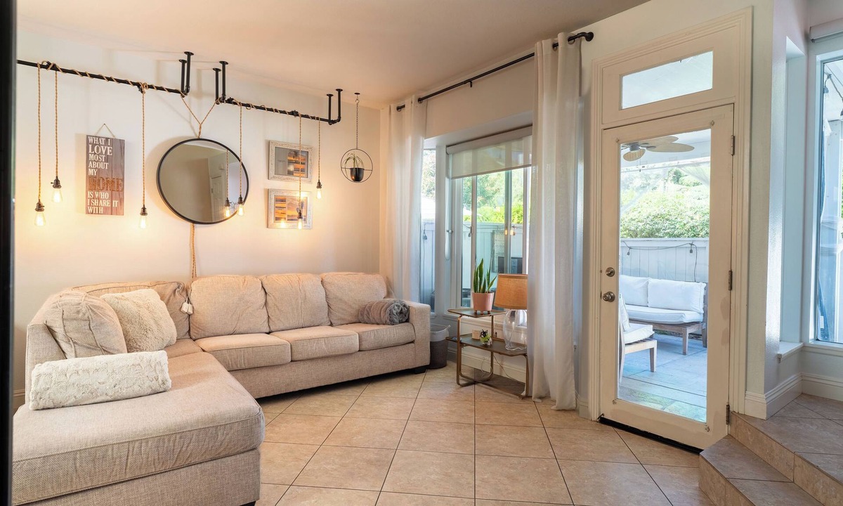 Mission Viejo Condo | Charming 3-bedroom condo with AC and WiFi in enchanting Mission Viejo