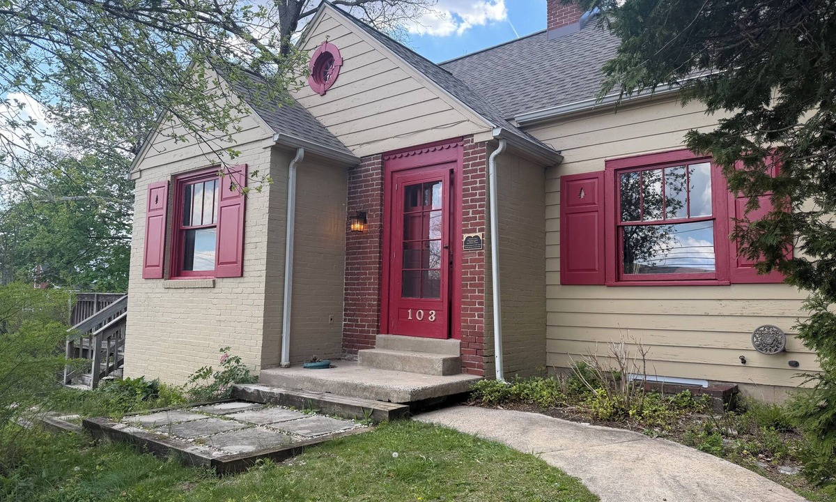 State College House | Charming 3-bedroom house in State College